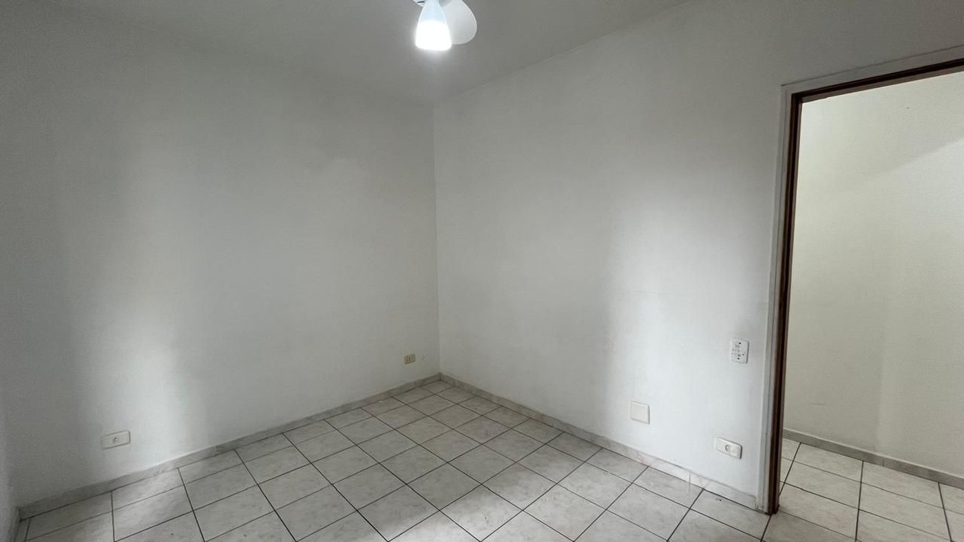 Apartamento com 2 dormitórios à venda, 90 m² por R$ 560.000,00 - Gonzaga - Santos/SP