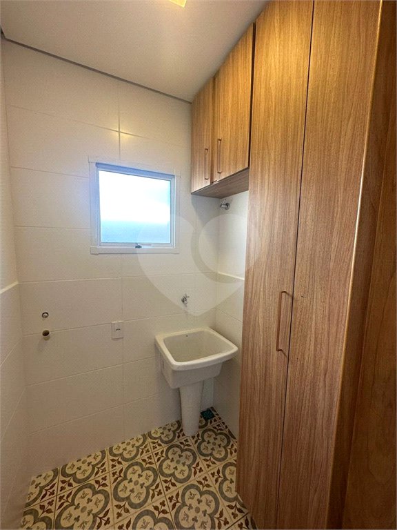 Sobrado à venda com 3 quartos, sendo 1 suíte, em Jardim do Lago, Atibaia, SP