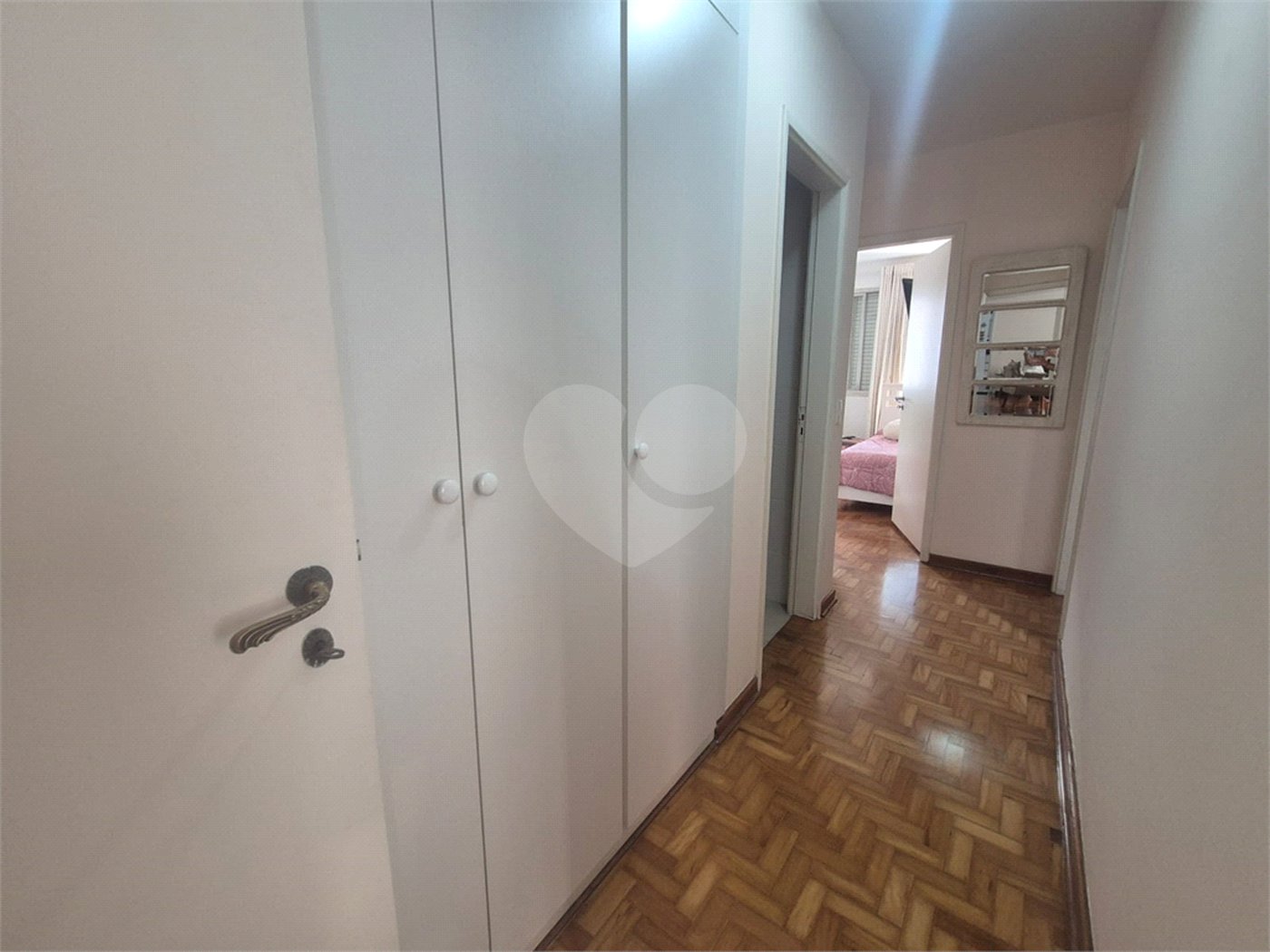 Apartamento à venda com 3 quartos, sendo 1 suíte, em Itaim Bibi, São Paulo, SP
