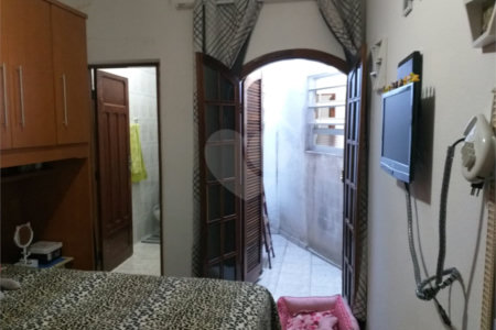 Sobrado à venda ou para alugar com 3 suítes em Santa Teresinha, São Paulo, SP