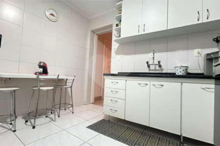 Apartamento à venda com 3 quartos, sendo 1 suíte, em Bela Vista, São Paulo, SP