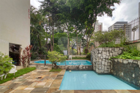 Cobertura à venda com 4 quartos, sendo 1 suíte,  em Vila Clementino, São Paulo, SP