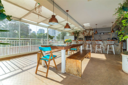 Apartamento à venda com 3 suítes em Vila Cordeiro, São Paulo, SP