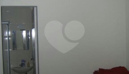 Casa à venda com 3 quartos, sendo 1 suíte,  no condomínio Residencial Maracujás, São Paulo - SP