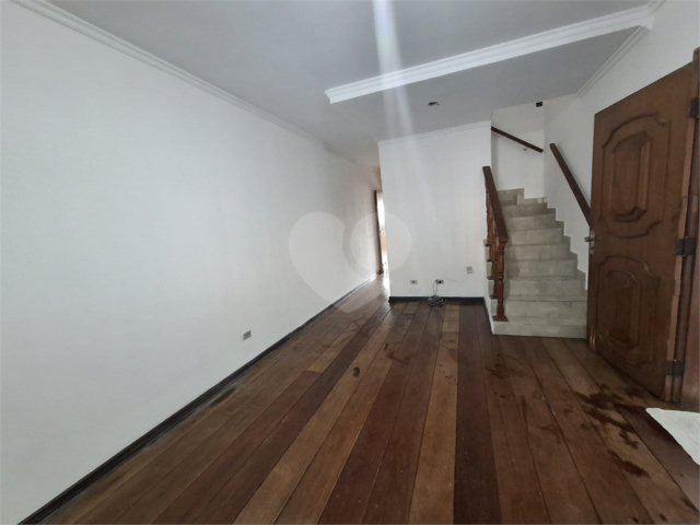 Sobrado à venda com 3 quartos, sendo 1 suíte,  em Campo Grande, São Paulo, SP