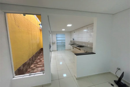 Casa de Vila para alugar com 4 suítes em Vila Romana, São Paulo, SP