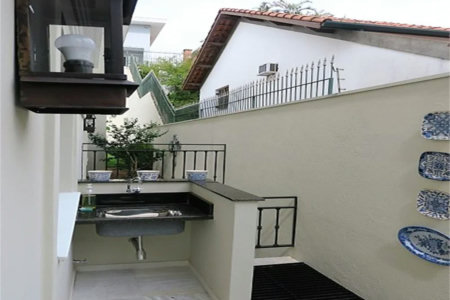 Casa à venda com 3 suítes em Vila Inah, São Paulo, SP