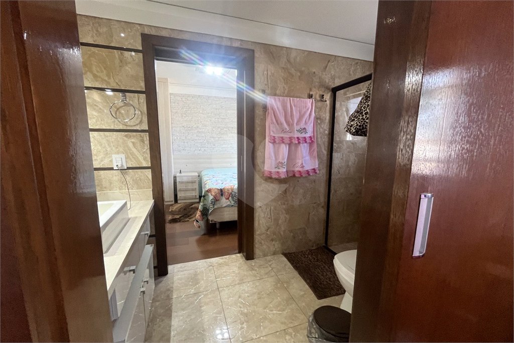 Casa à venda com 4 quartos, sendo 3 suítes, em Vila Guilherme, São Paulo, SP