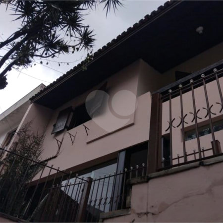 Sobrado à venda com 3 quartos, sendo 1 suíte,  em Jardim Pinheiros, São Paulo, SP