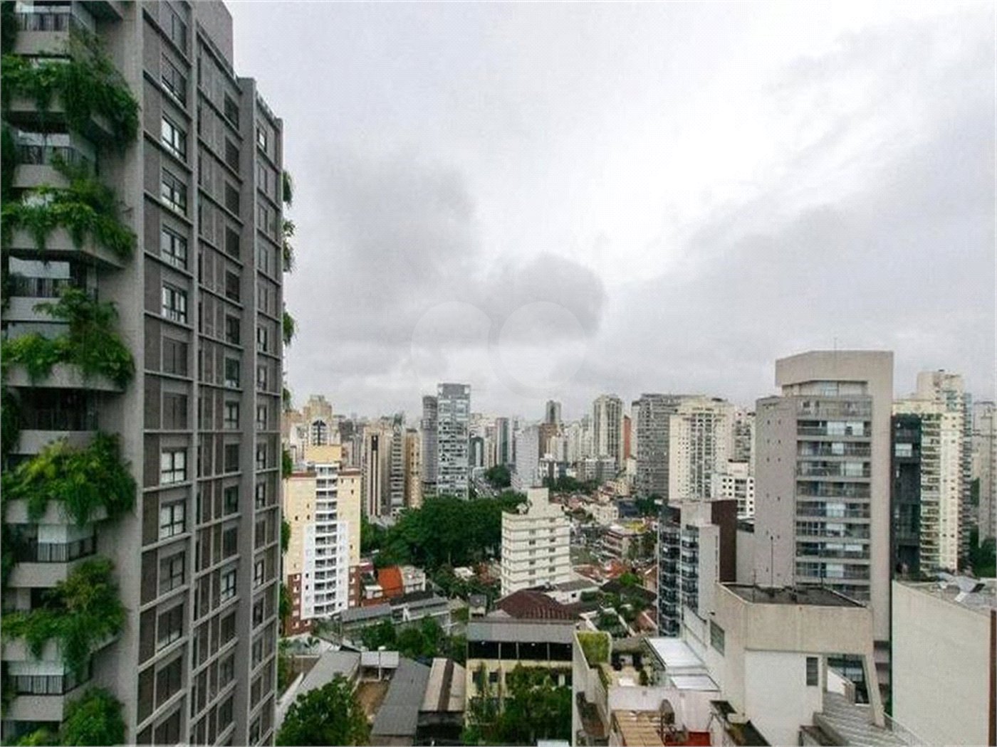 Apartamento à venda com 2 quartos, sendo 1 suíte, em Vila Olímpia, São Paulo, SP