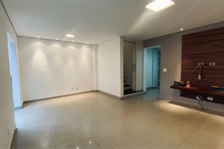 Casa à venda com 3 suítes no condomínio Vilas 2, São Paulo - SP
