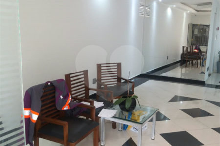 Apartamento à venda com 2 quartos, sendo 1 suíte,  em Vila Vermelha, São Paulo, SP