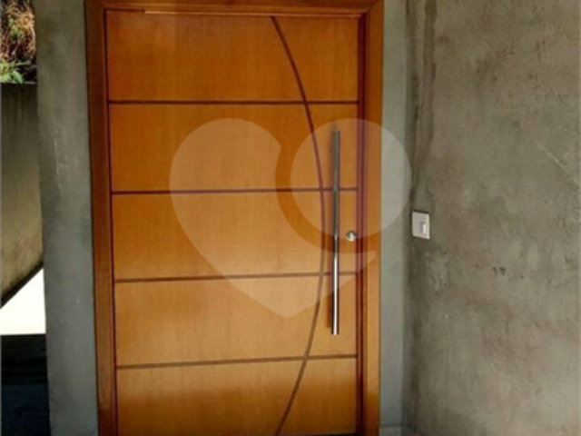 Casa à venda com 3 quartos, sendo 1 suíte,  no condomínio Estancia da Serra / Residencial Nova Mairipora, Mairiporã - SP