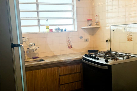 Casa à venda com 3 quartos, sendo 1 suíte, em Vila Marari, São Paulo, SP