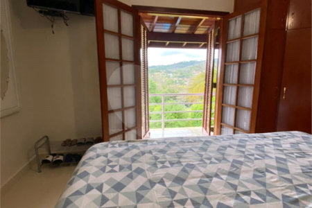 Casa à venda com 7 suítes no condomínio Capela do Barreiro, Itatiba - SP