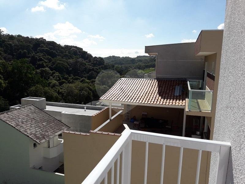 Sobrado à venda com 3 quartos, sendo 1 suíte, em Villa Verde, Franco da Rocha, SP