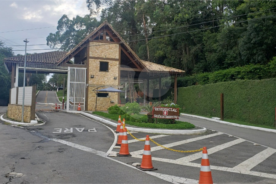 Terreno à venda no condomínio Suíça da Cantareira, Mairiporã - SP
