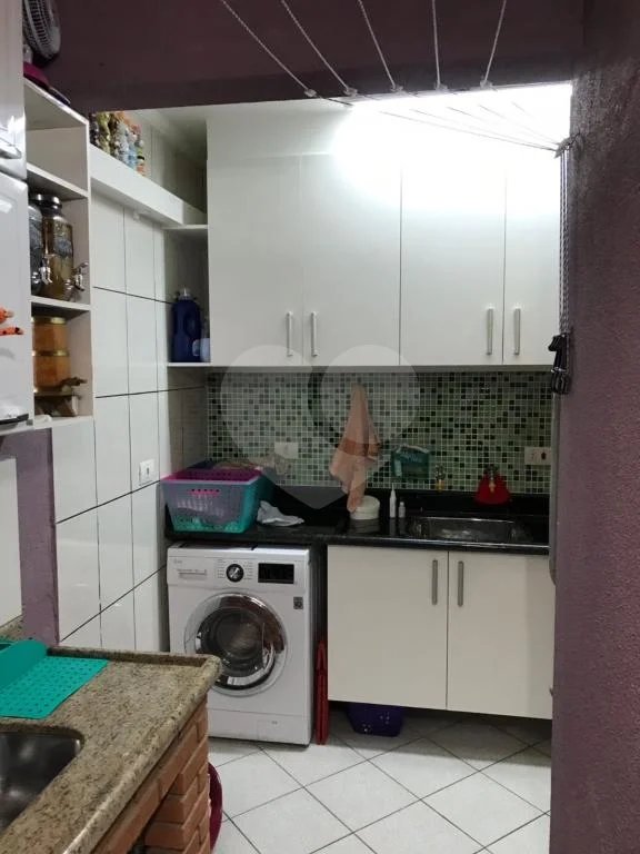 Casa à venda com 3 quartos, sendo 1 suíte, no condomínio Residencial Gabriela, São Paulo - SP