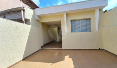 Casa Térrea à venda com 2 quartos em Vila Gustavo, São Paulo, SP