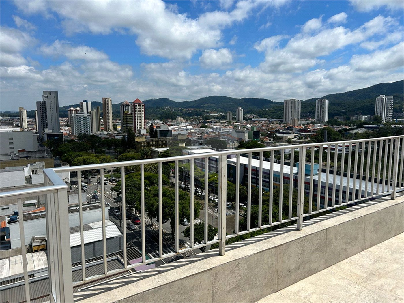 Apartamento à venda com 4 quartos, sendo 2 suítes, em Vila Partenio, Mogi das Cruzes, SP