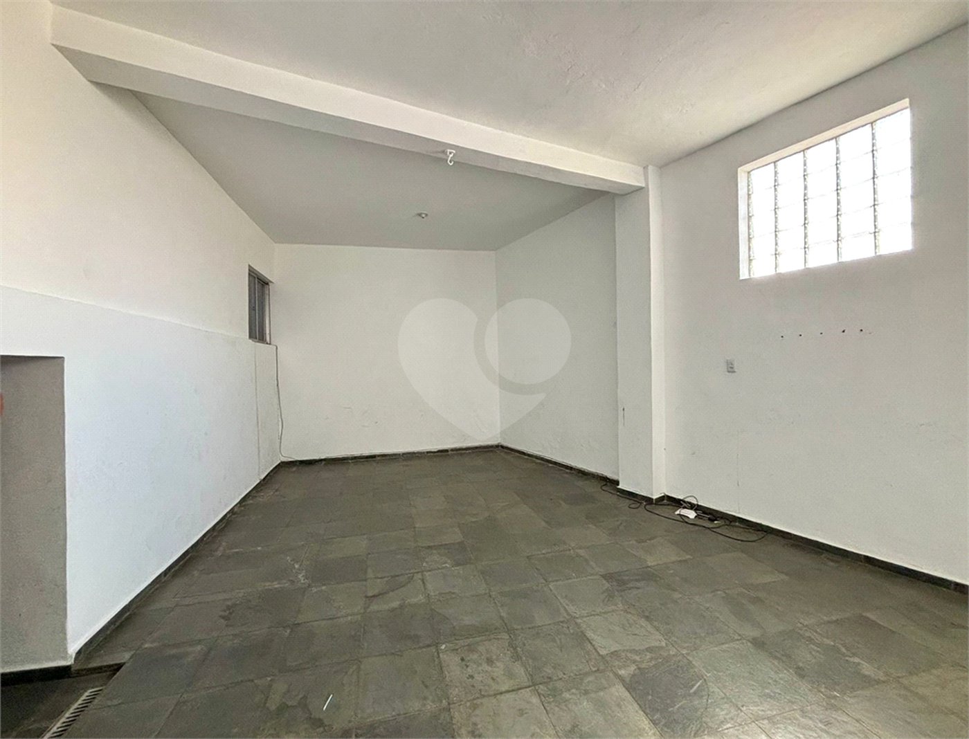 Casa à venda com 3 quartos, sendo 1 suíte,  em Vila Nivi, São Paulo, SP