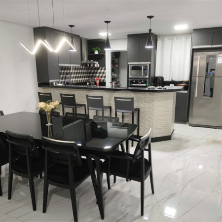 Casa à venda com 3 quartos, sendo 1 suíte,  em Residencial Colinas, Mogi das Cruzes, SP