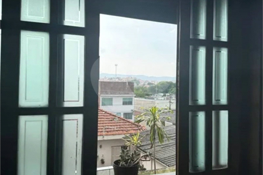 Sobrado à venda com 3 quartos, sendo 1 suíte, em Parque Edu Chaves, São Paulo, SP