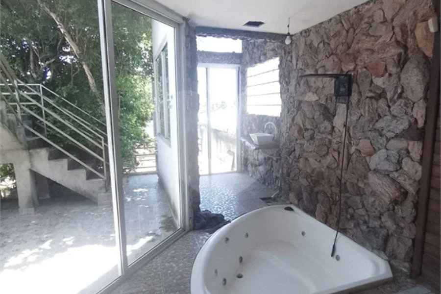 Casa à venda com 2 quartos, sendo 1 suíte, em Ipiranga, São Paulo, SP
