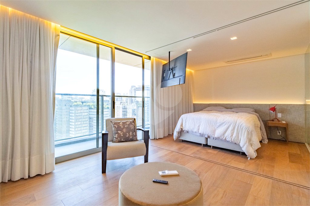 Apartamento à venda ou para alugar com 1 quarto em Vila Olímpia, São Paulo, SP