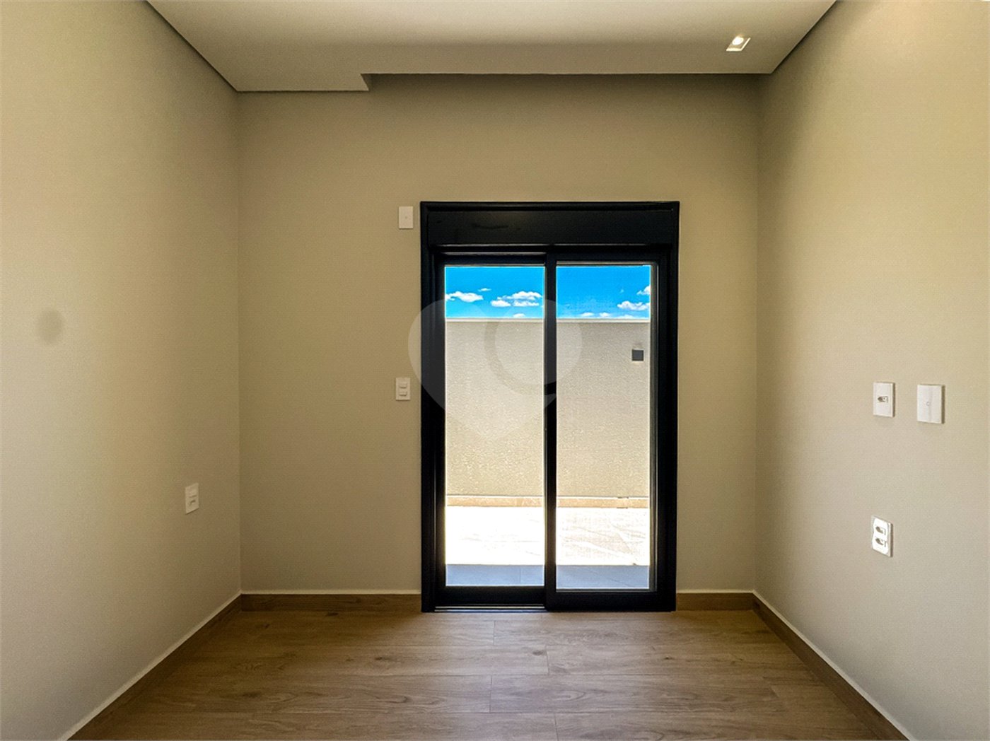 Casa à venda com 3 suítes no condomínio Jardim Residencial Dona Maria Candida, Indaiatuba - SP