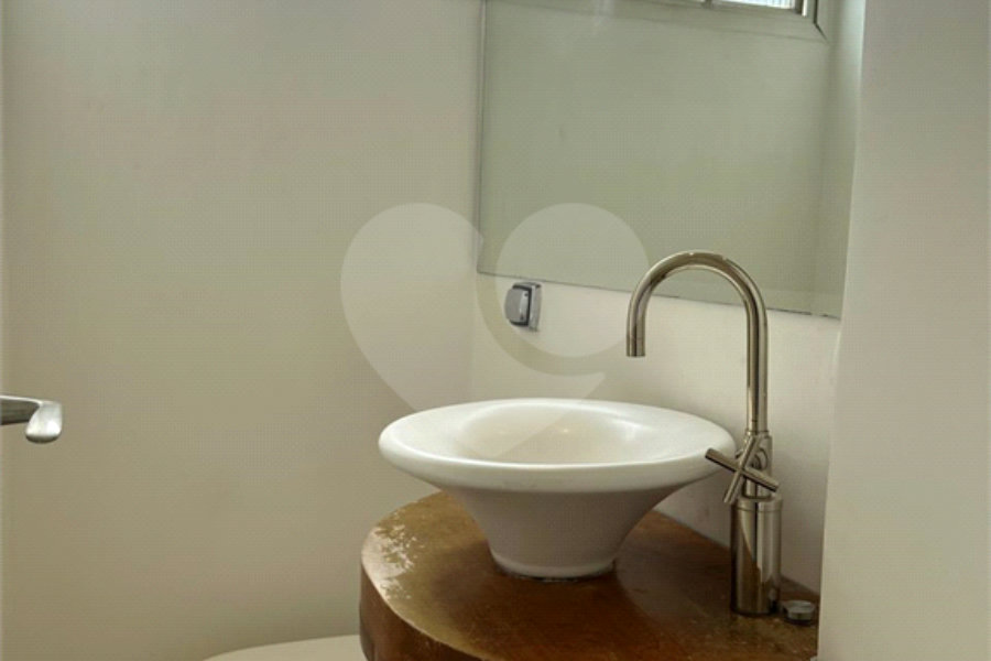 Apartamento para alugar com 3 suítes em Santana, São Paulo, SP