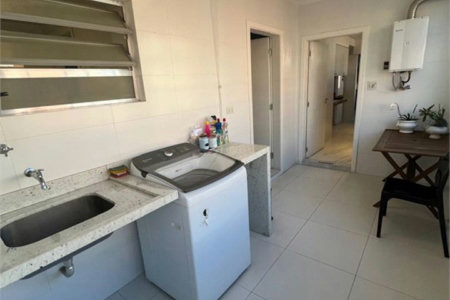 Apartamento Residencial à venda, Gonzaga, Santos - AP0199.