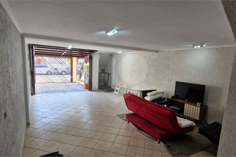 Sobrado à venda com 4 quartos, sendo 1 suíte, em Vila Guilherme, São Paulo, SP