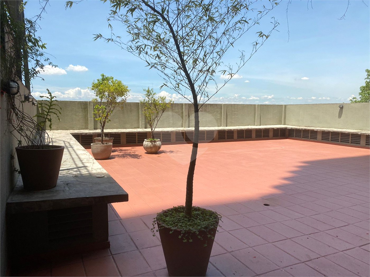 Apartamento à venda com 3 quartos, sendo 1 suíte,  em Vila Romana, São Paulo, SP