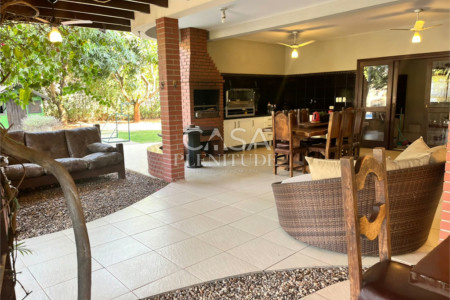 Casa em condomínio à venda com 3 quartos, sendo 1 suíte,  em Itapecerica, Salto, SP