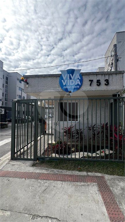 Apartamento à venda com 2 quartos em Santa Cruz, Rio de Janeiro, RJ