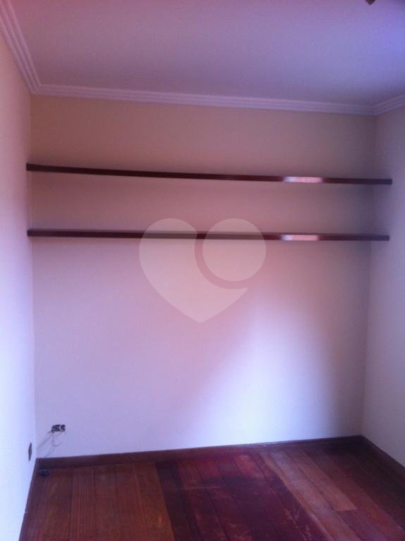Sobrado à venda com 3 quartos, sendo 1 suíte, em Chora Menino, São Paulo, SP
