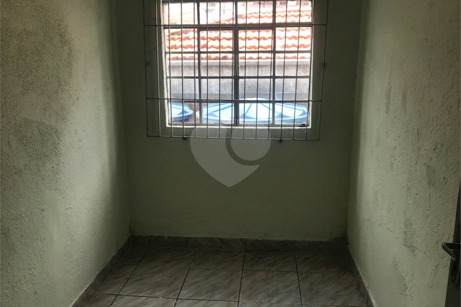 Sobrado à venda com 2 quartos em Vila Dom Pedro Ii, São Paulo, SP