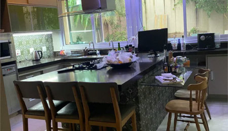 Casa à venda com 4 suítes no condomínio Granja Morumbi, São Paulo - SP