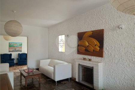 Casa à venda com 4 quartos, sendo 2 suítes,  em Vila Inah, São Paulo, SP