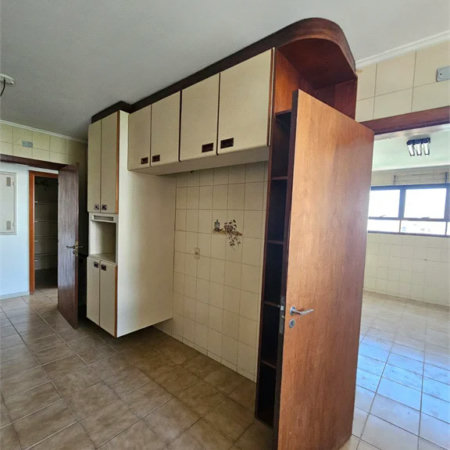 Apartamento à venda com 4 quartos, sendo 2 suítes,  em Jardim Parque Morumbi, São Paulo, SP