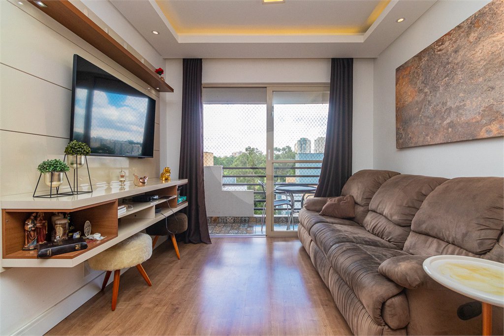 Apartamento à venda com 3 quartos, sendo 1 suíte, em Jardim Marajoara, São Paulo, SP