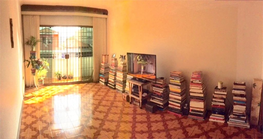 Sobrado à venda com 3 quartos em Parque Independência, São Paulo, SP