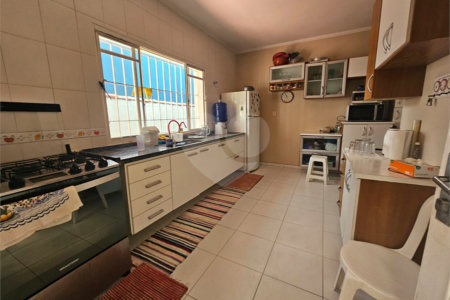 Casa à venda com 2 quartos, sendo 1 suíte, em Santo Amaro, São Paulo, SP