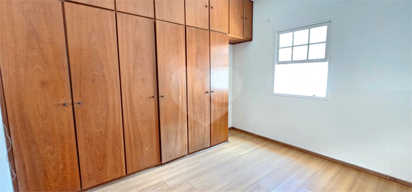 Casa à venda com 4 quartos em Vila Hamburguesa, São Paulo, SP