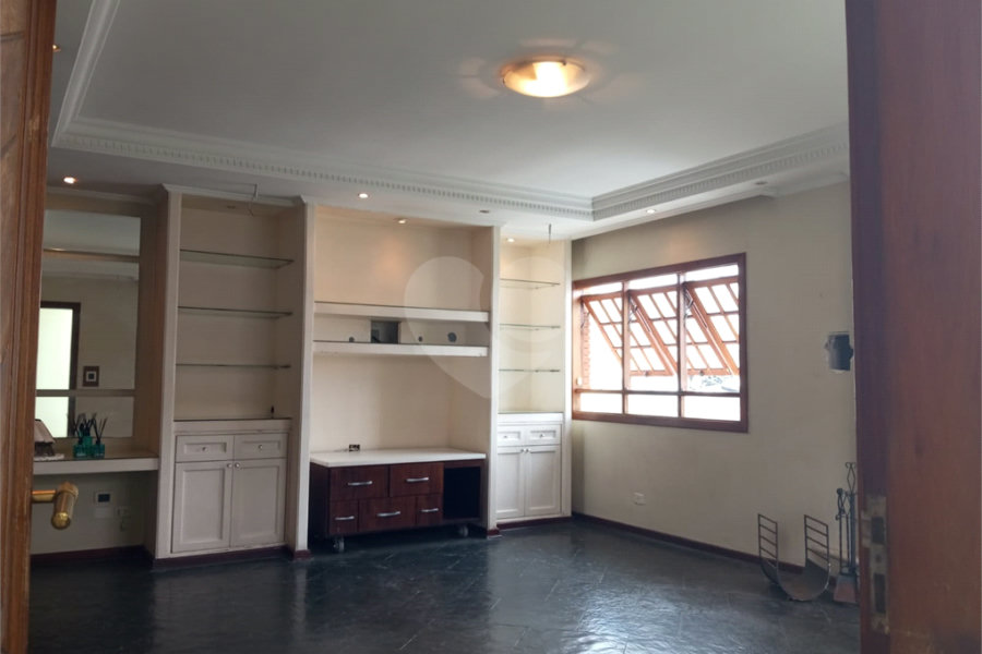 Casa à venda com 3 quartos, sendo 1 suíte, em Tucuruvi, São Paulo, SP