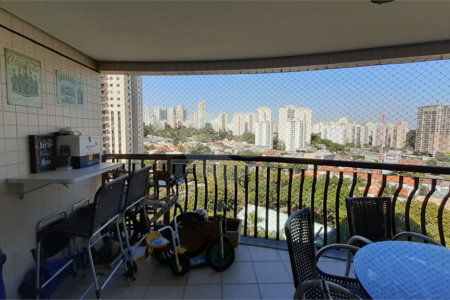 Apartamento à venda com 3 quartos, sendo 2 suítes, em Alto da Boa Vista, São Paulo, SP