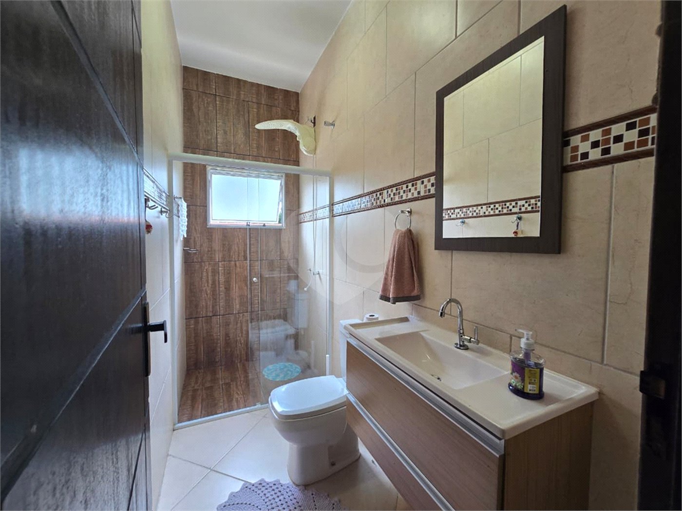 Chácara à venda com 3 quartos, sendo 1 suíte, em Cercadinho, Alambari, SP