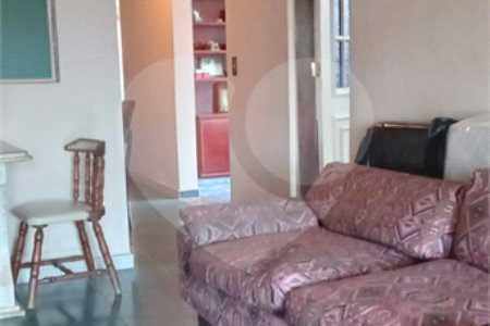 Casa à venda com 3 suítes em Vila Brasilina, São Paulo, SP
