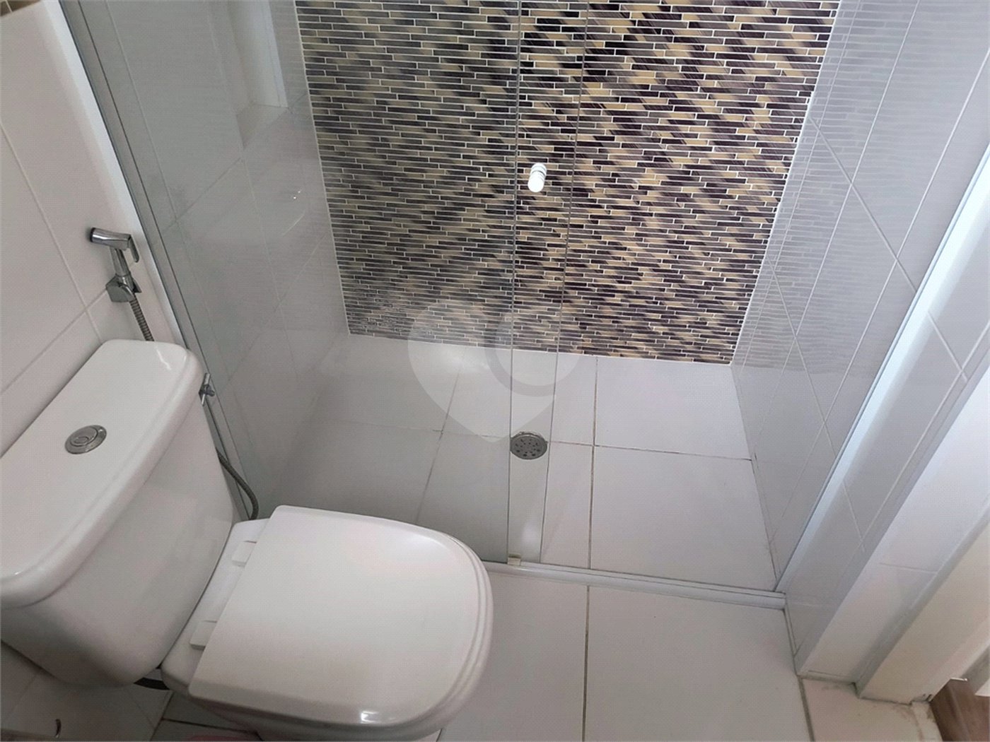 Sobrado à venda com 3 quartos, sendo 1 suíte,  em Vila Palmeiras, São Paulo, SP